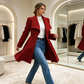 🧥✨ Dámský Elegantní Vypasovaný Kabát s Klopami – Stylový & Ženský Vzhled