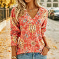 🌸✨ Dámský top s výstřihem do V a květinovým vzorem ve stylu boho – vintage potisk, měkký materiál a pohodlí po celý den