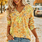 🌸✨ Dámský top s výstřihem do V a květinovým vzorem ve stylu boho – vintage potisk, měkký materiál a pohodlí po celý den